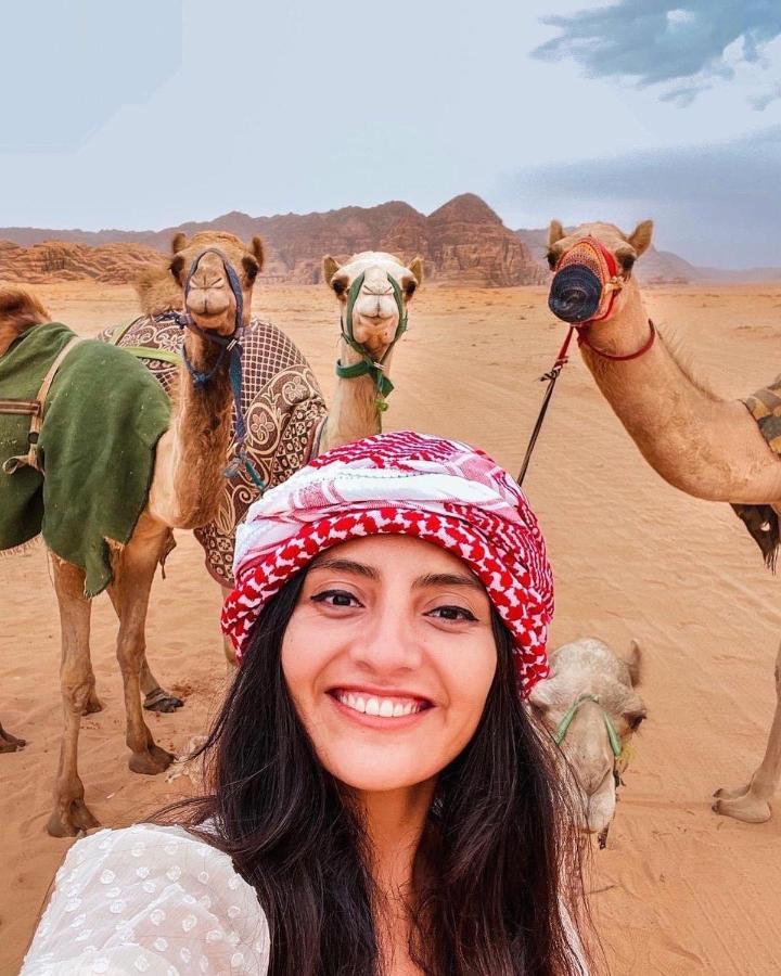 Friend Wadi Rum Bagian luar foto