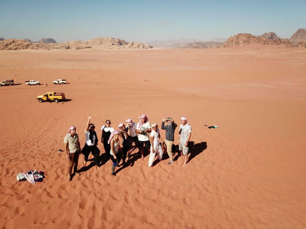 Friend Wadi Rum Bagian luar foto