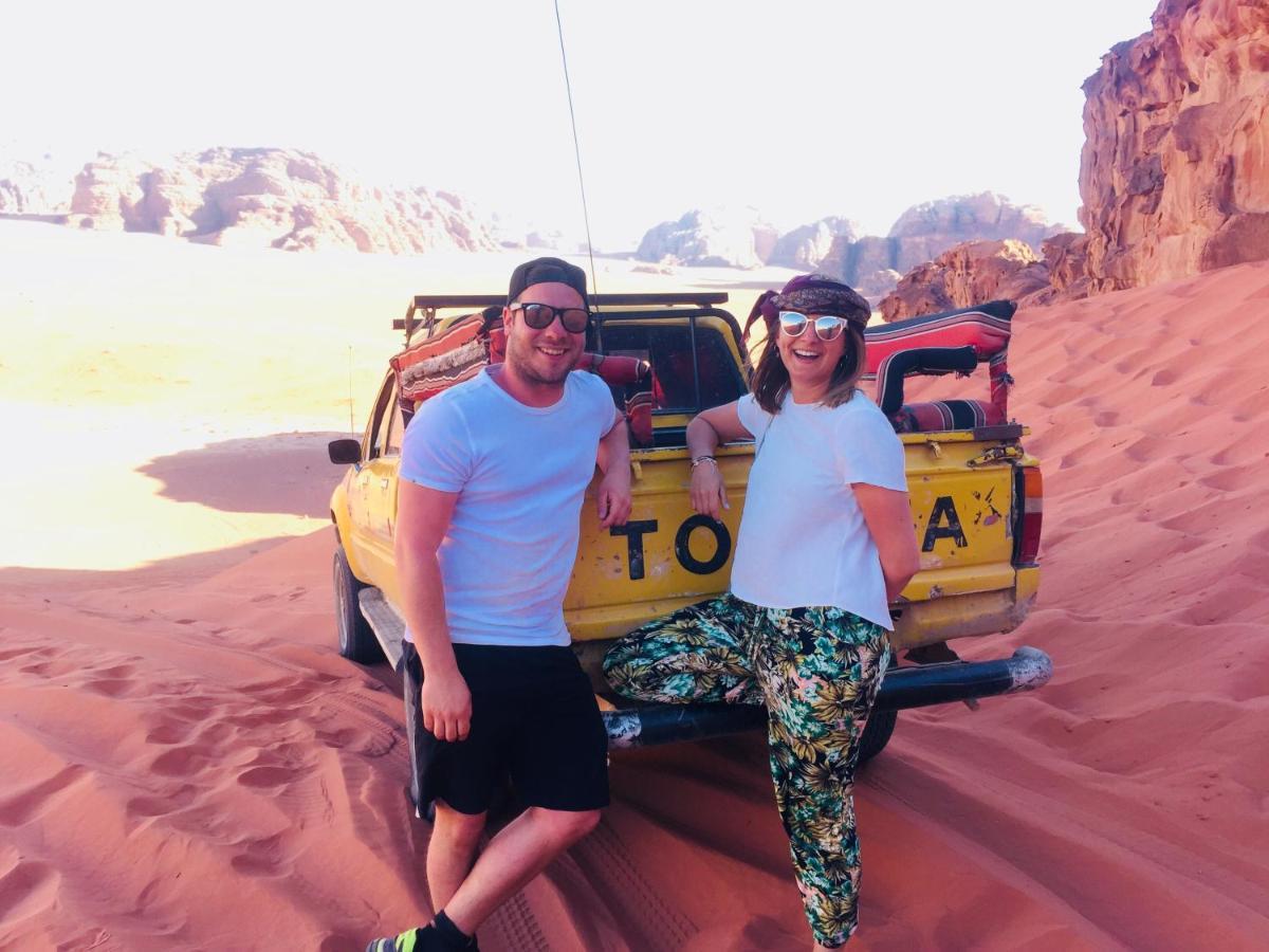 Friend Wadi Rum Bagian luar foto